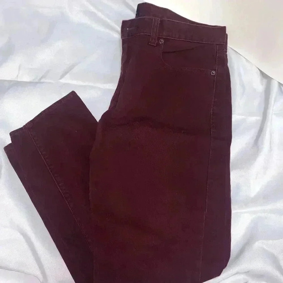 J. Crew The Sutton Burgundy Straight Legged Medium Rise Pants Womens Size 34x30. - Picture 4 of 6